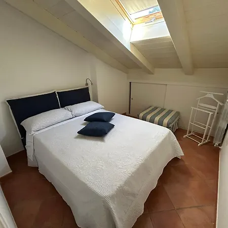 Sotto 'o Sole Ραβέλλο