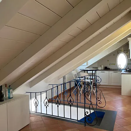 Sotto 'o Sole Ραβέλλο