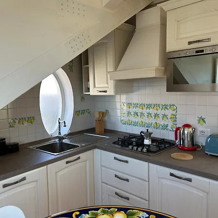 Sotto 'o Sole * ラヴェッロ